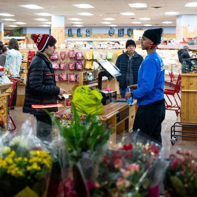 Read more about the article Trump Trade Policies and Federal Cuts Shake Consumer Confidence