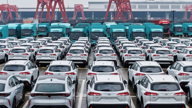 Read more about the article Car stocks slide as US tariffs spoil profit outlook
