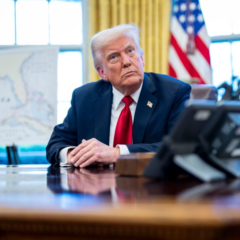 Read more about the article US Debt Will Mean ‘Significant Risks’ for Economy, Budget Office Says