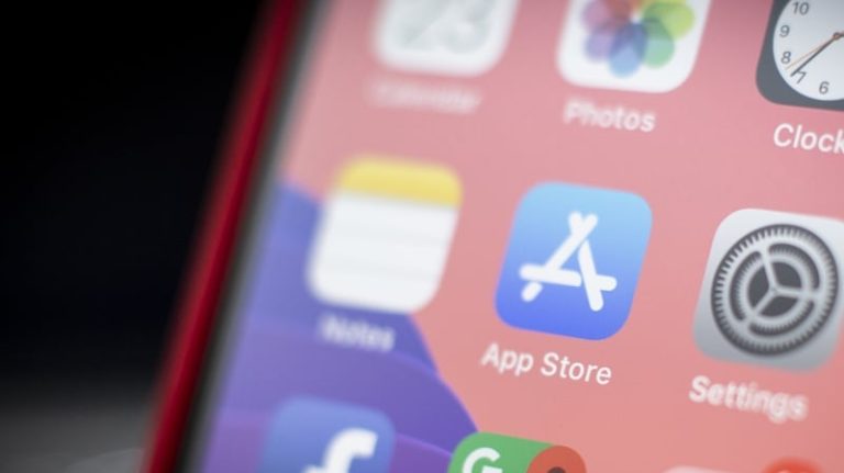 Read more about the article Apple reports higher profits at Irish subsidiary in Cork