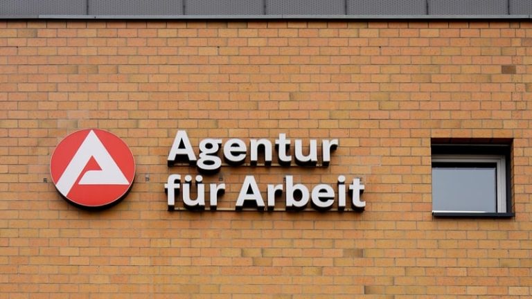 Read more about the article German unemployment rises amid economic slowdown