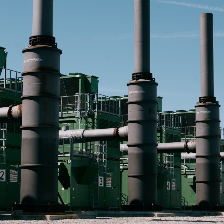 Read more about the article How U.S. Airports Like Pittsburgh’s Generate Electricity On Site to Avoid Heathrow-Like Outages