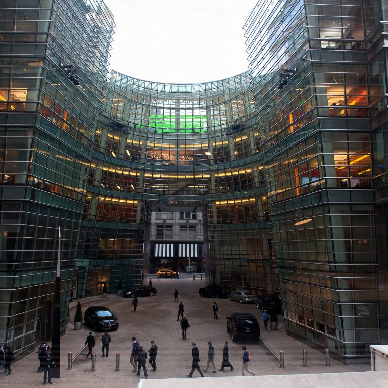 Read more about the article Bloomberg Has a Rocky Start With A.I. Summaries