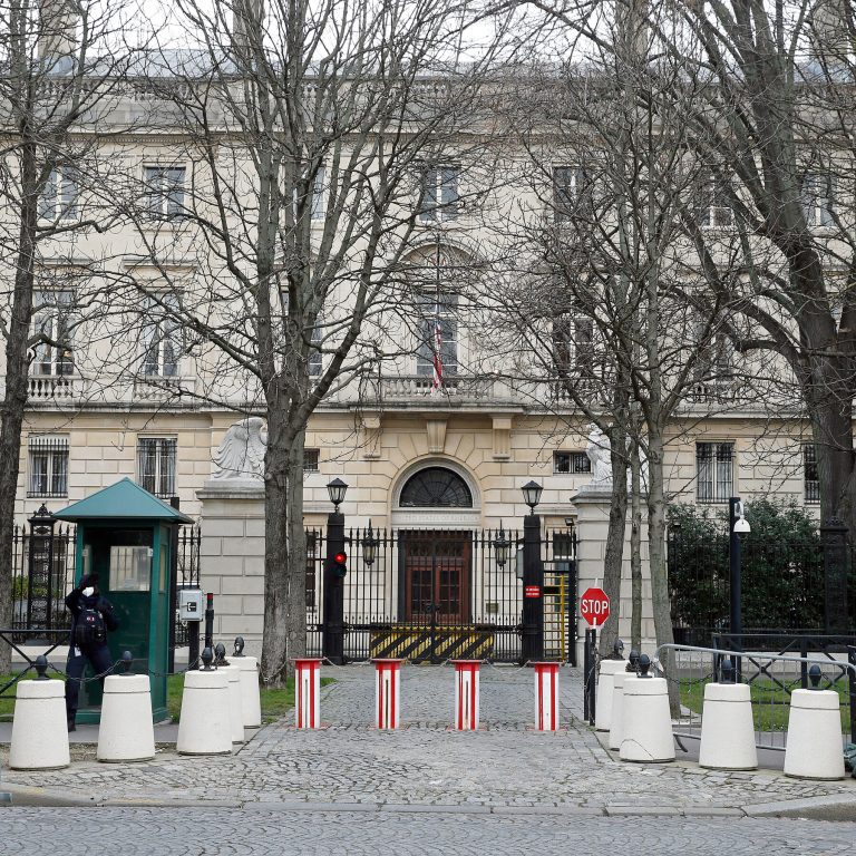 Read more about the article U.S. Presses French Companies to Comply With Trump’s Anti-Diversity Policies