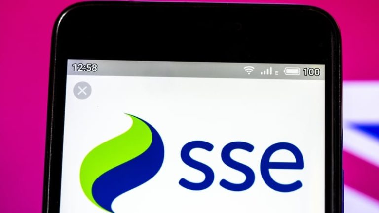 Read more about the article SSE trims annual earnings outlook, eyes renewables growth