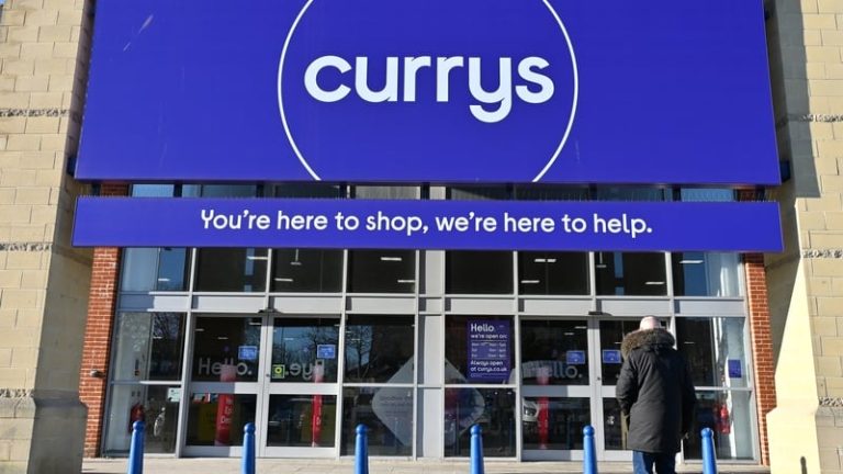 Read more about the article Currys raises profit outlook after robust trading