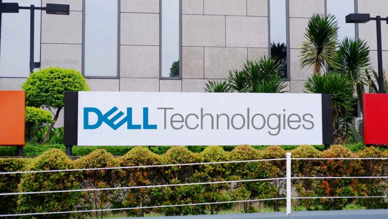 Read more about the article How Is Dell’s Stock Performance Compared to Other Technology Stocks?