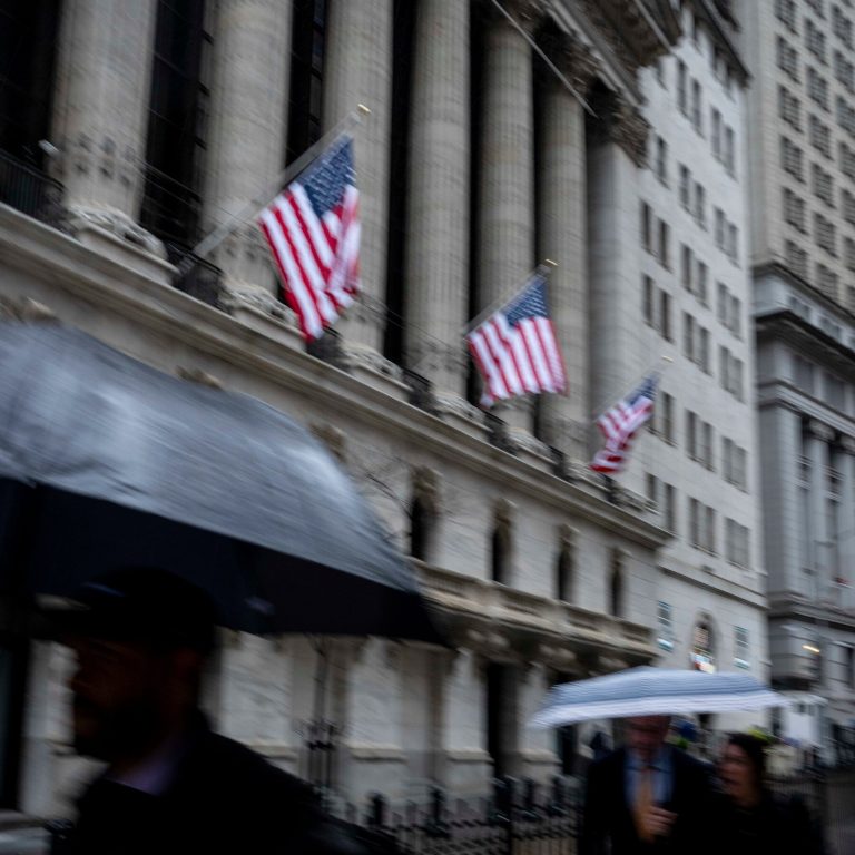 Read more about the article Wall Street Bursts With Anger Over Tariff ‘Stupidity’