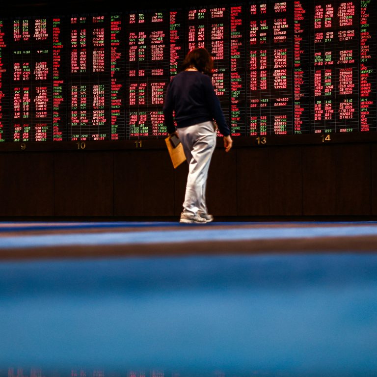 Read more about the article Bond Sell Off Raises Questions About U.S. Safe Haven Status