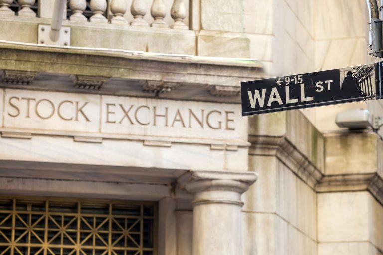 Read more about the article Stocks Recover on a Report the Fed Is Ready to Stabilize Markets