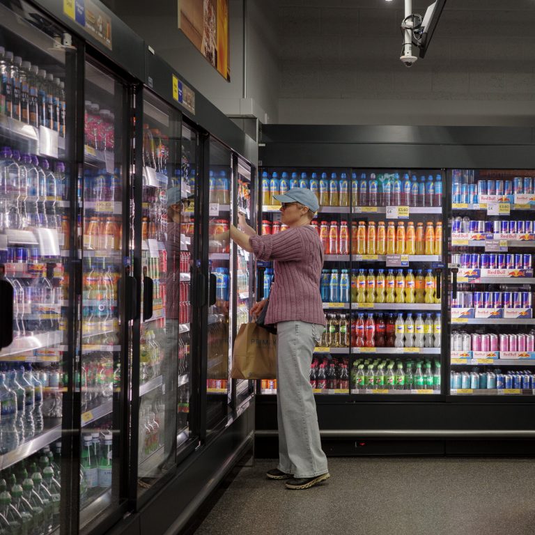 Read more about the article UK Cuts Tariffs on Dozens of Products as Global Trade Tensions Rise