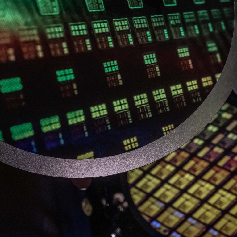 Read more about the article Trump Signals Tariffs Are Coming on Computer Chips and Drugs