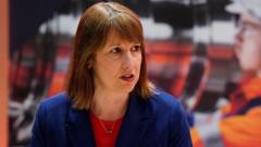 pressure-builds-on-uk-finances-as-reeves-pushes-for-us-trade-deal