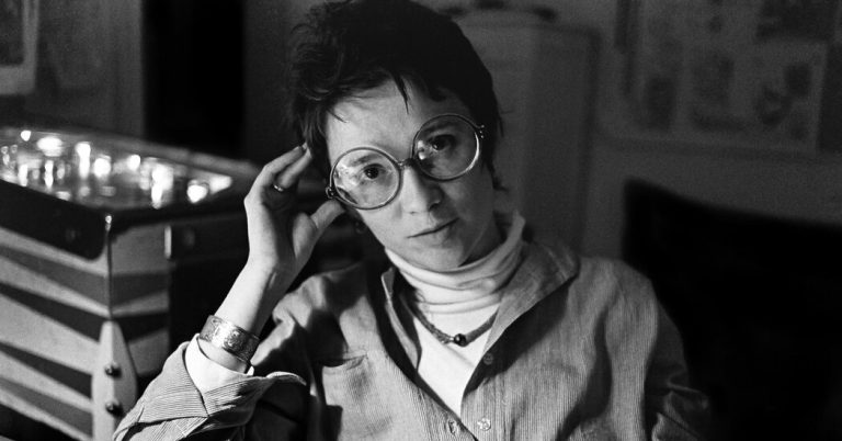 Read more about the article Karen Durbin, 80, Dies; ‘Fearless’ Feminist Who Edited The Village Voice