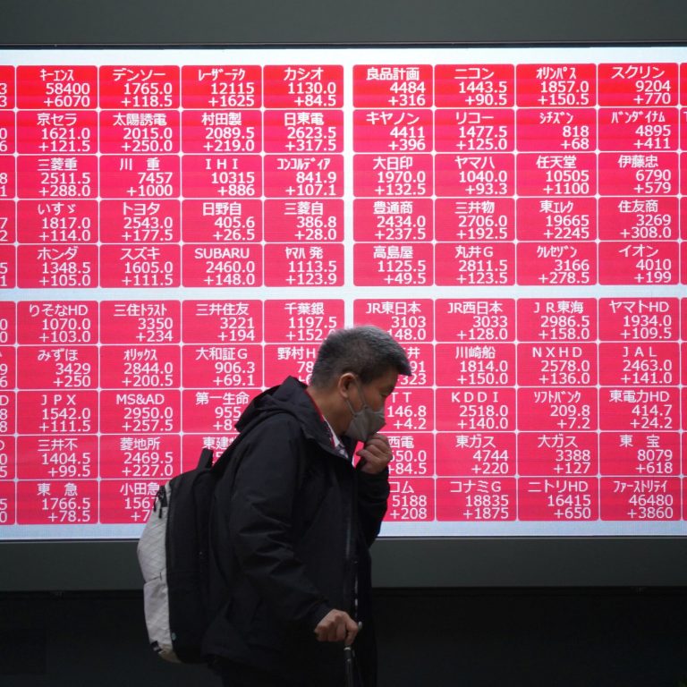 Read more about the article Stocks Rally After Trump Administration Comments on Powell, Tariffs and Trade
