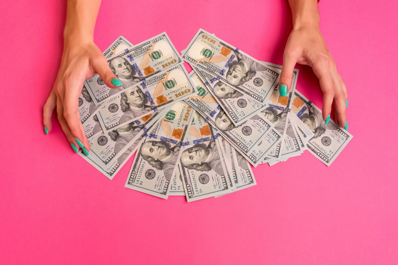 dollar-rallies-as-trade-tensions-ease-and-trump-says-he-won