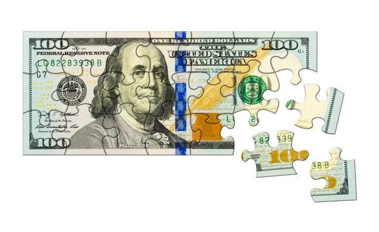 Read more about the article Dollar Slightly Higher on Possible Tariff Relief