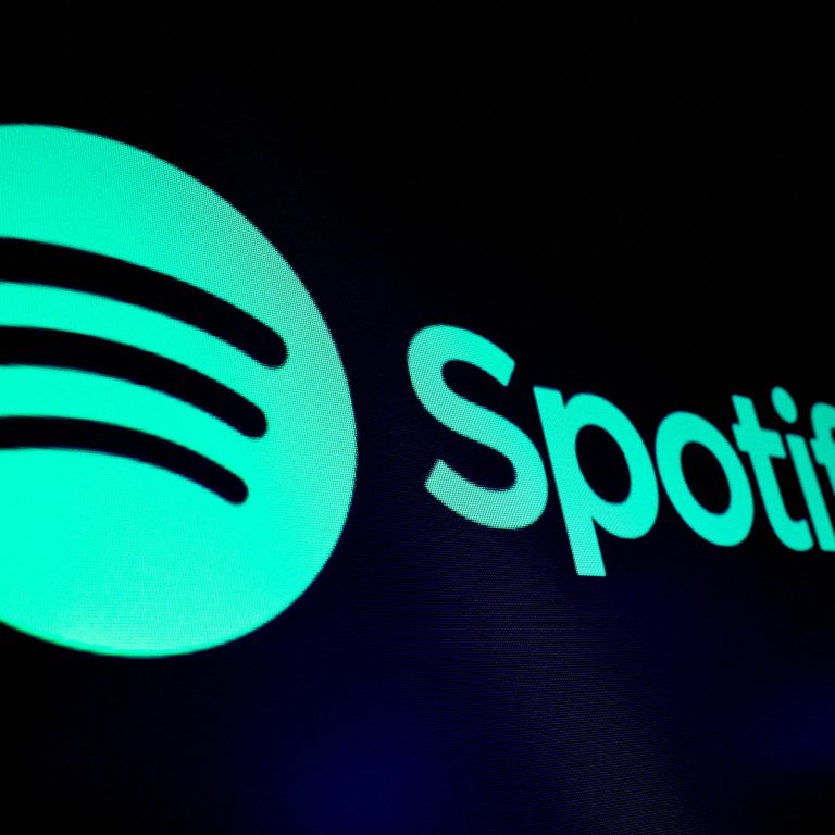 Read more about the article Spotify Paid $100 Million to Podcasters as Creator Wars Heat Up
