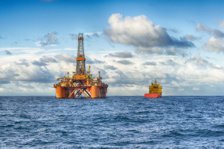 Read more about the article Crude Prices Pressured by US-China Trade War and Iranian Nuclear Negotiations