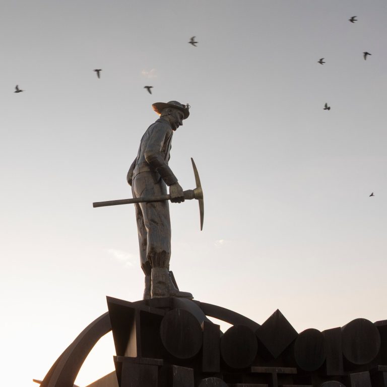 Read more about the article Minnesota Iron Miners Lost Their Jobs, But Not Their Faith in Trump’s Tariffs