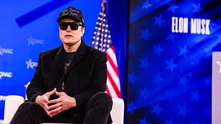 Read more about the article Musk says committed to being Tesla CEO in 5 years’ time
