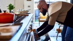 energy-price-cap:-ofgem-confirms-7%-fall-in-prices