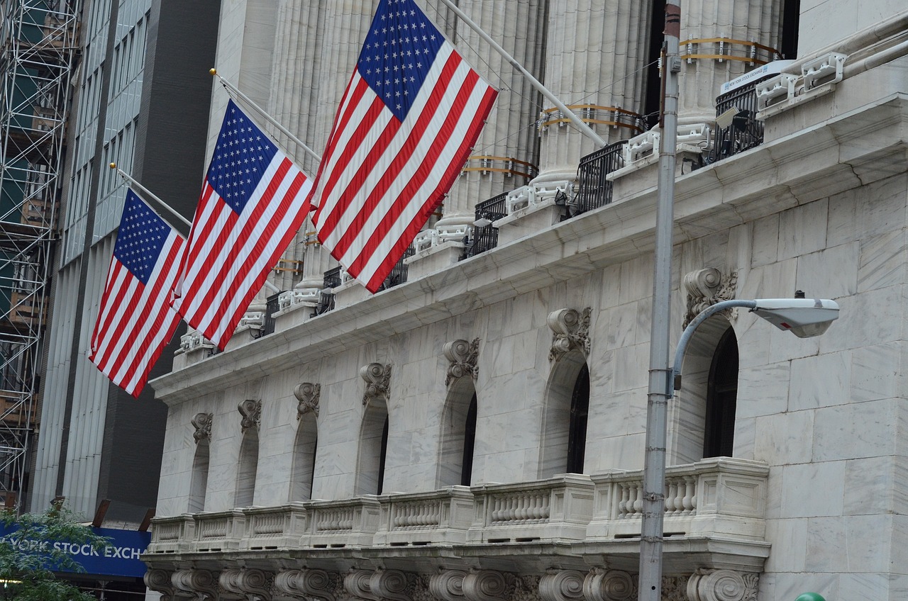 stocks-settle-lower-as-president-trump-ramps-up-tariff-rhetoric