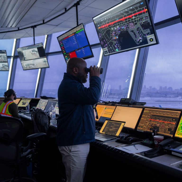 Read more about the article Inside United Airlines’ Operation at Newark Airport