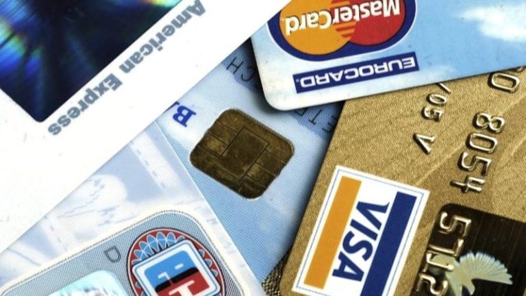 Read more about the article EU widens probe into Visa and Mastercard fees