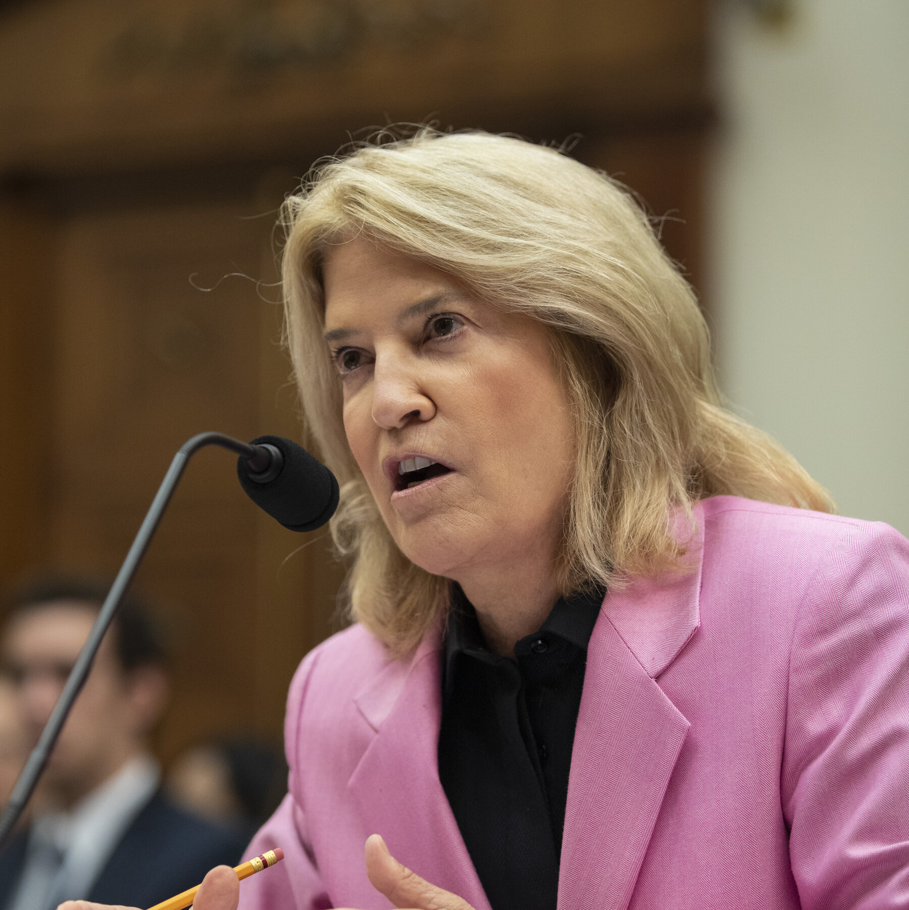 trump-allies-look-to-benefit-from-pro-bono-promises-by-elite-law-firms