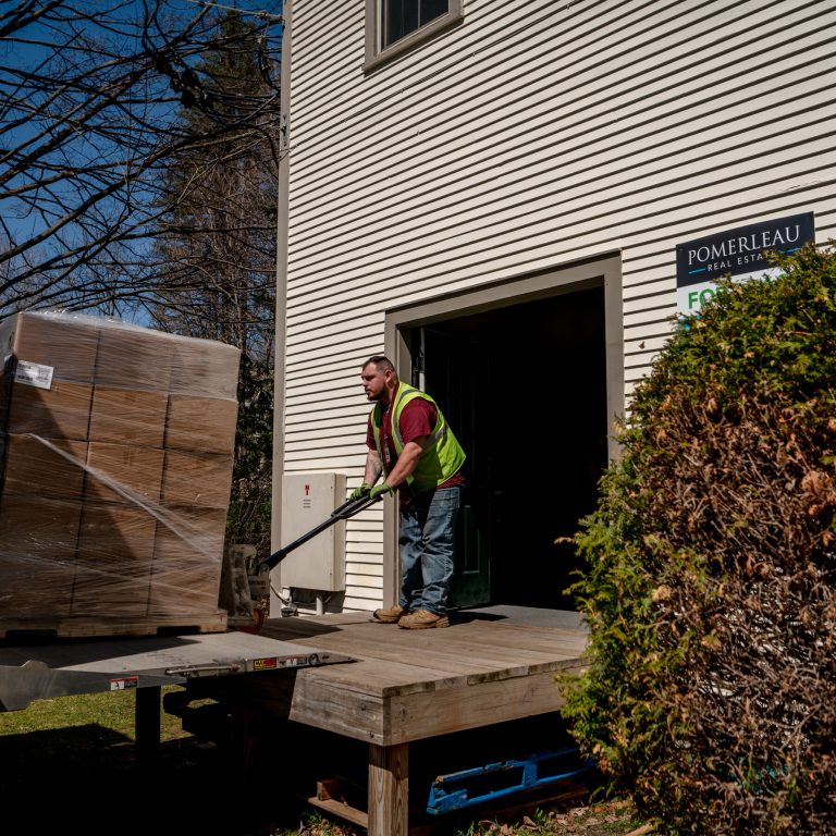 Read more about the article Trump’s China Tariffs Are Having a ‘Massive Impact’ on Small Business