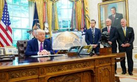 The risks of having ‘yes men’ in a business or government