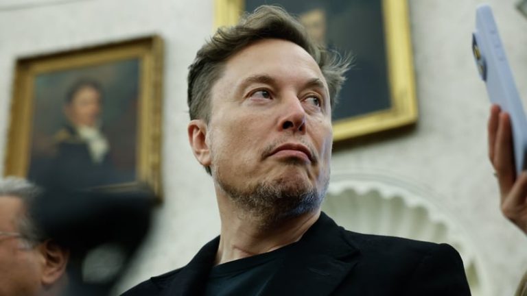 Read more about the article Musk leaving Trump administration – White House official