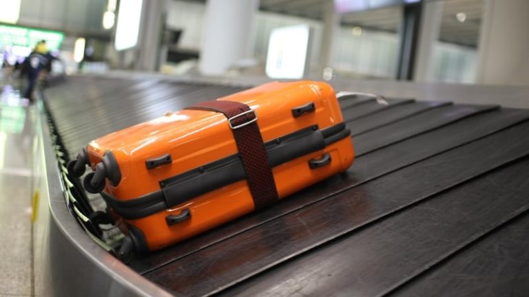 Read more about the article Money Bags: How to get a handle on airline baggage costs