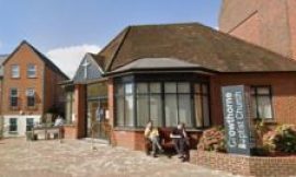 Plans for banking hub to open in Crowthorne church building