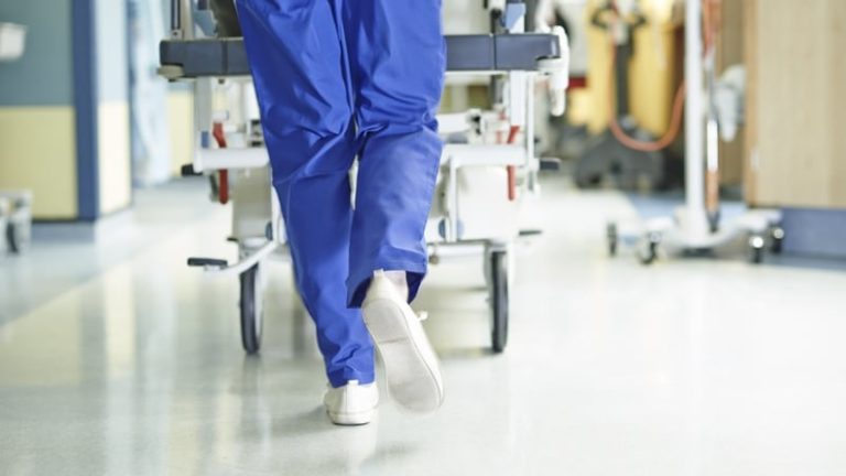 Read more about the article Fórsa members back agreement on health staffing