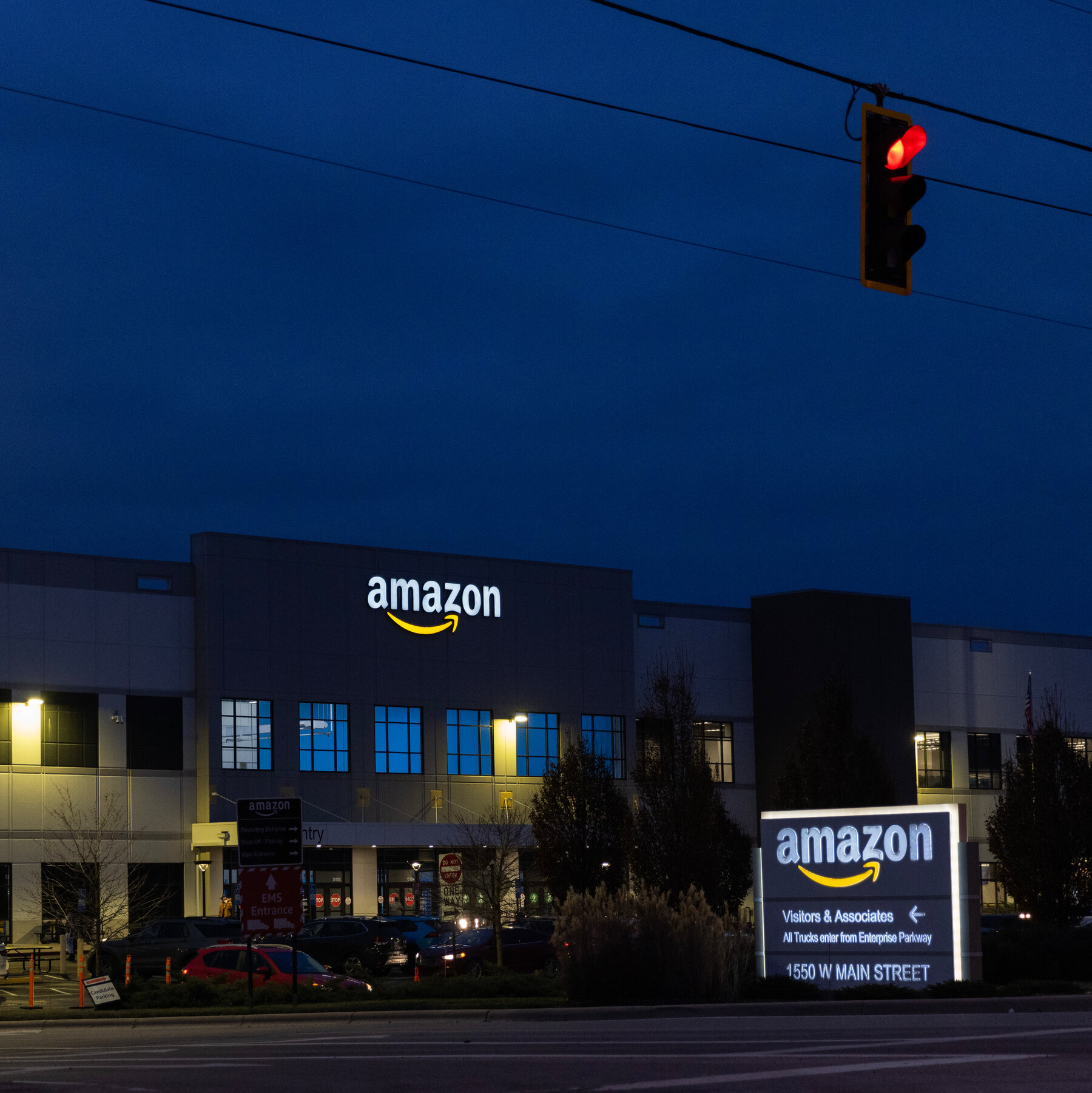 amazon’s-mixed-earnings-report-sends-share-prices-down