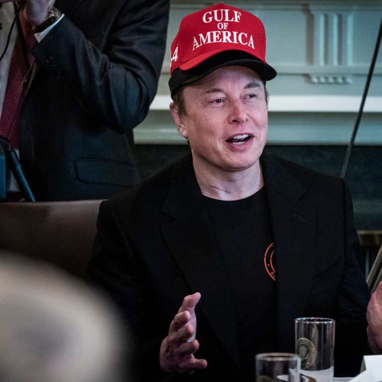 Read more about the article How Much Time Will Musk Devote to Tesla?
