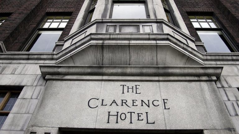 Read more about the article Green light for tripling in size of The Clarence Hotel