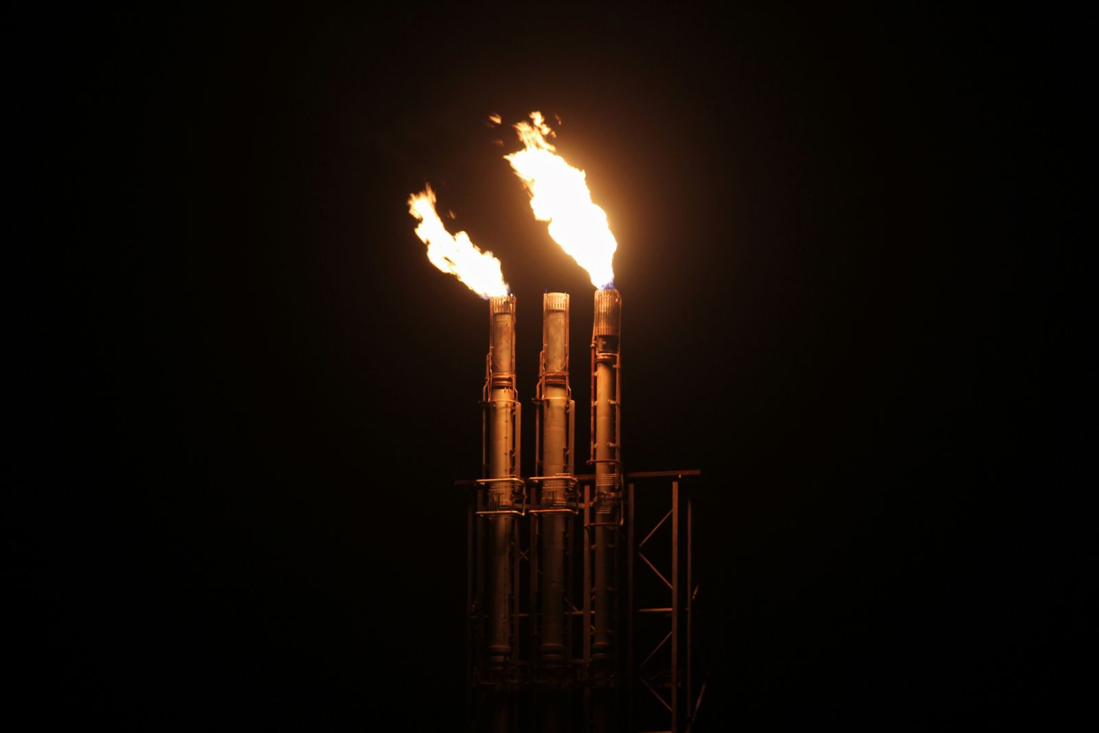 hopes-of-us-china-trade-talks-spurs-risk-on-sentiment-and-boosts-nat-gas-prices