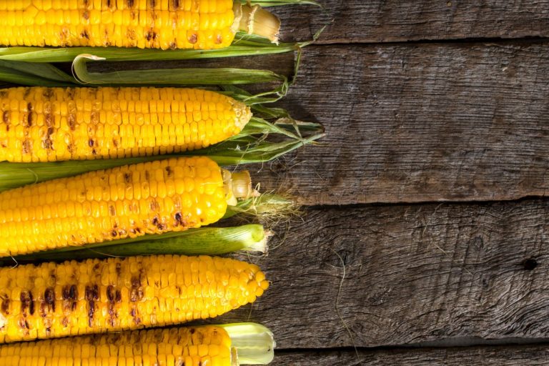 Read more about the article Corn Closes Mixed on Friday