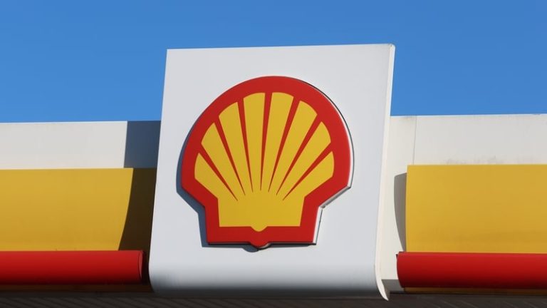 Read more about the article Shell Q1 profit drops 28%, but beats expectations