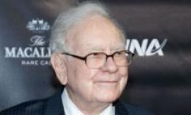 Warren Buffett, 94, stepping down as Berkshire Hathaway CEO