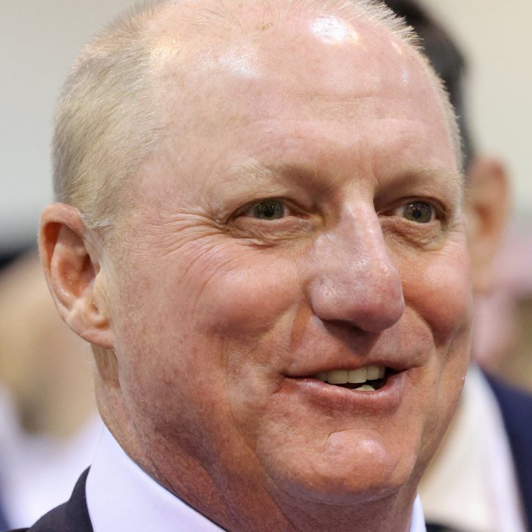 Read more about the article Who Is Gregory Abel, Warren Buffett’s Successor?