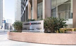 Kinder Morgan Stock: Is Wall Street Bullish or Bearish?