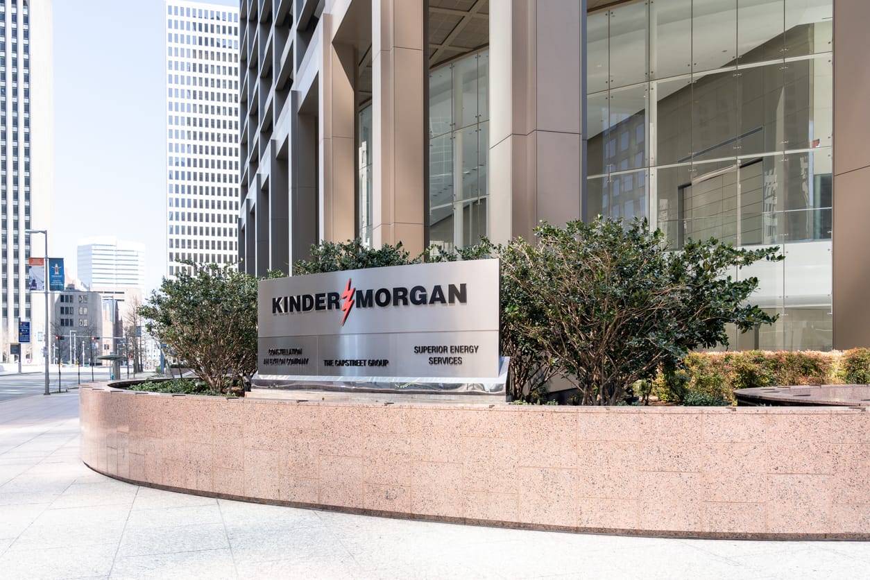 kinder-morgan-stock:-is-wall-street-bullish-or-bearish?