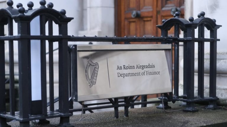 Read more about the article Dept’s economic forecasts to take US tariffs into account
