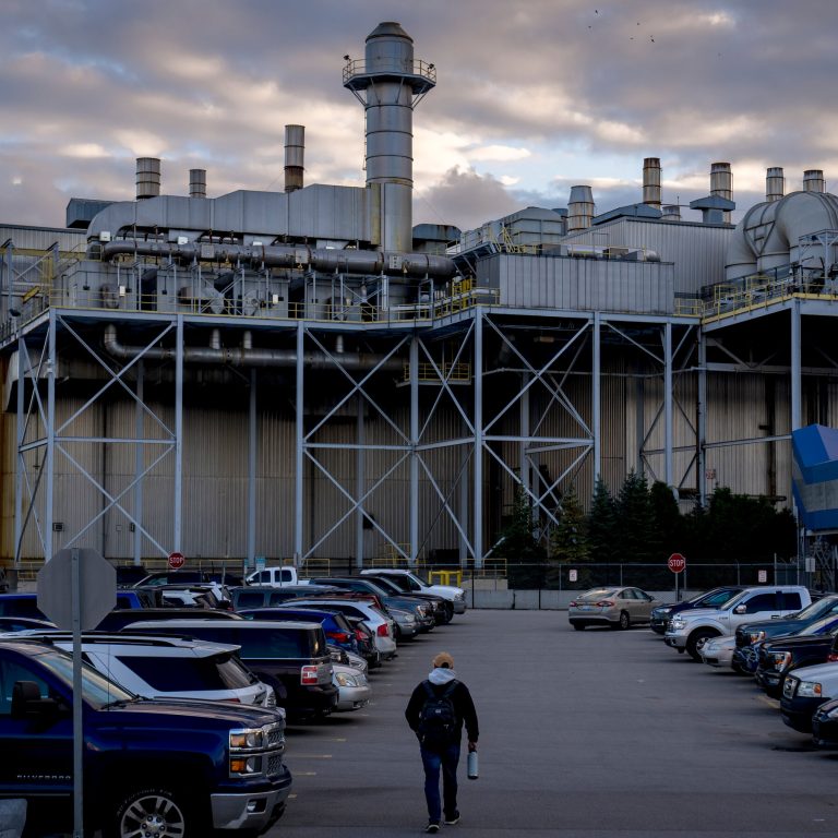 Read more about the article Ford Says Tariffs Will Cost Company $1.5 Billion in 2025