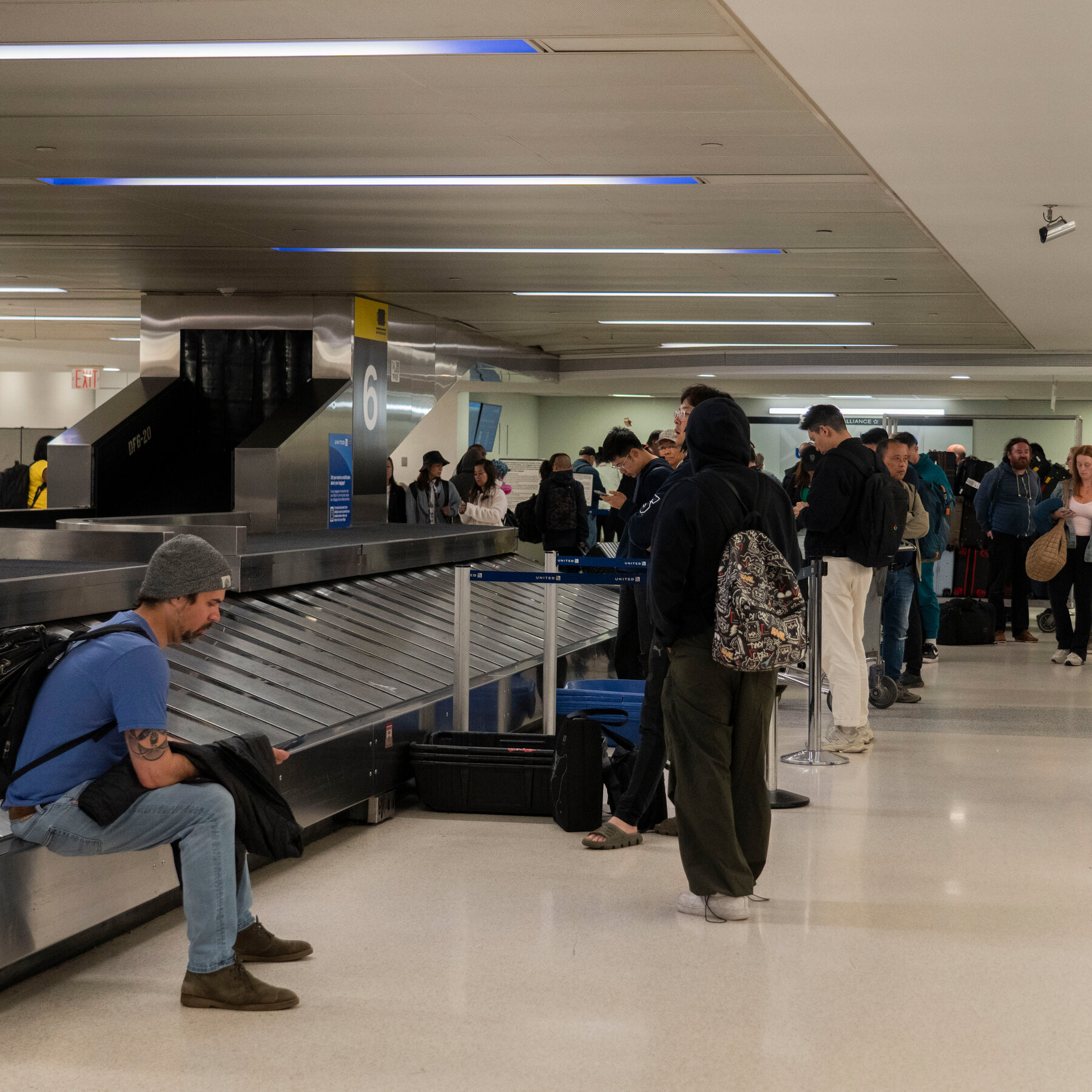 newark-delays-persist-as-union-official-says-controllers-briefly-lost-contact-with-planes