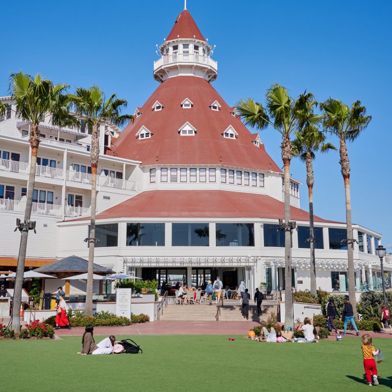 Read more about the article A Grand Comeback for a Grand Seaside Hotel